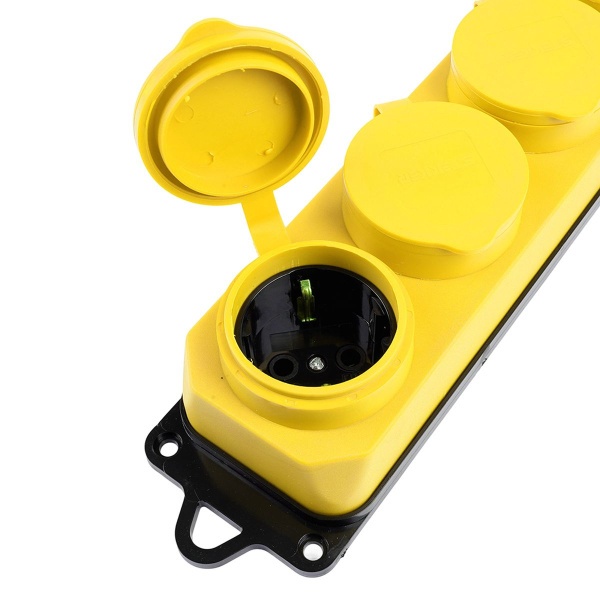 Розетка переносная 4-местная 2P+PE Stekker Одри с крышкой желтый RST16-24-44-6 49406