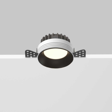 Встраиваемый светильник Maytoni Technical DL055-8W3-4-6K-TRS-B