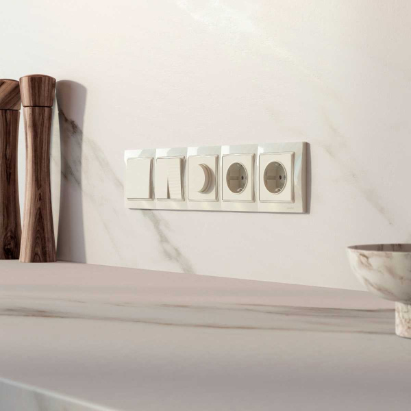 Рамка Werkel Snabb Basic на 5 постов слоновая кость W0052003 4690389161469