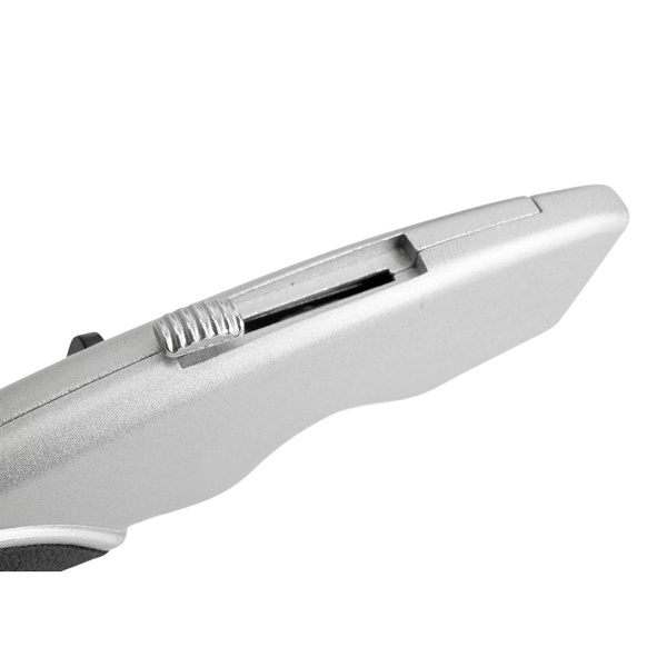 Нож строительно-монтажный с трапециевидным лезвием, 19 мм, 2 лезвия в рукоятке KMU-12-T 50199