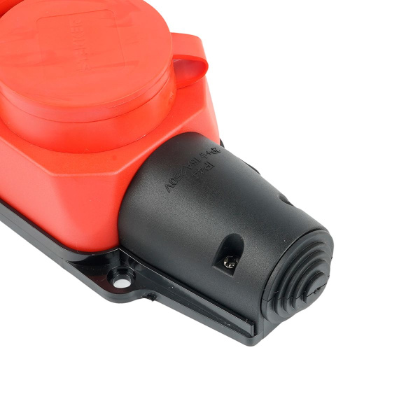 Розетка переносная 4-местная 2P+PE Stekker Одри с крышкой красный RST16-24-44-3 49400