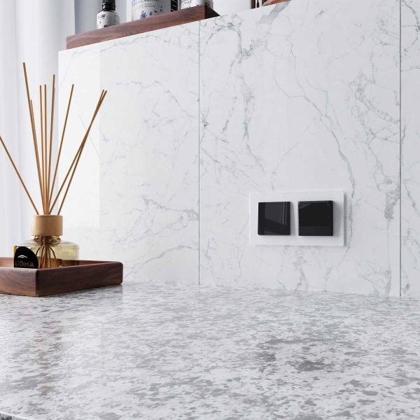 Розетка с заземлением, крышкой, шторками Werkel графит акрил W1171248 4690389197734