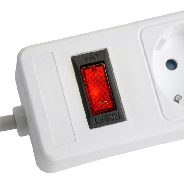 Сетевой фильтр 6-местный с/з Stekker HM20-61-02 3x1мм2, 1,8 м, серия Optima, белый 50095