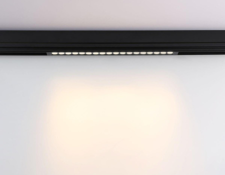 Трековый светодиодный светильник Ambrella Light Track System Magnetic 220V GL1314