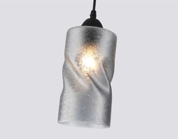 Светильник подвесной со стеклянным плафоном Ambrella light Traditional TR3413