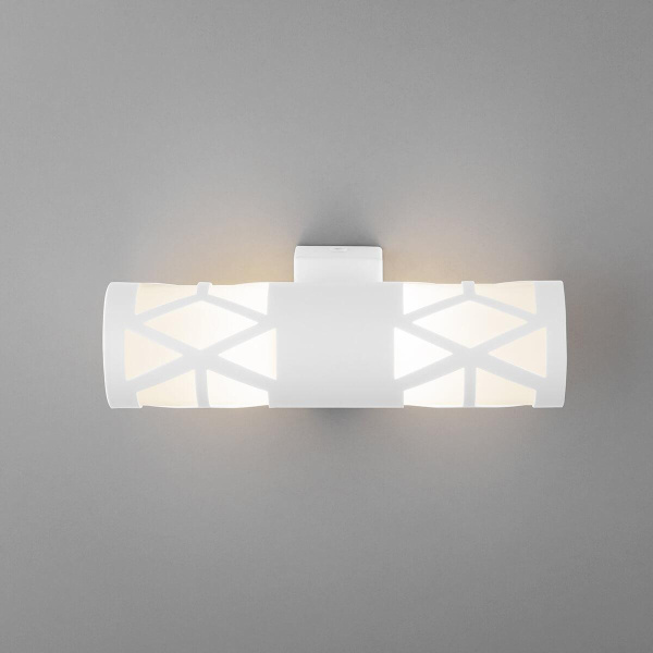 Настенный светильник Elektrostandard Fanc MRL LED 1023 белый a050335 Настенный светильник Elektrostandard Fanc MRL LED 1023 белый a050335