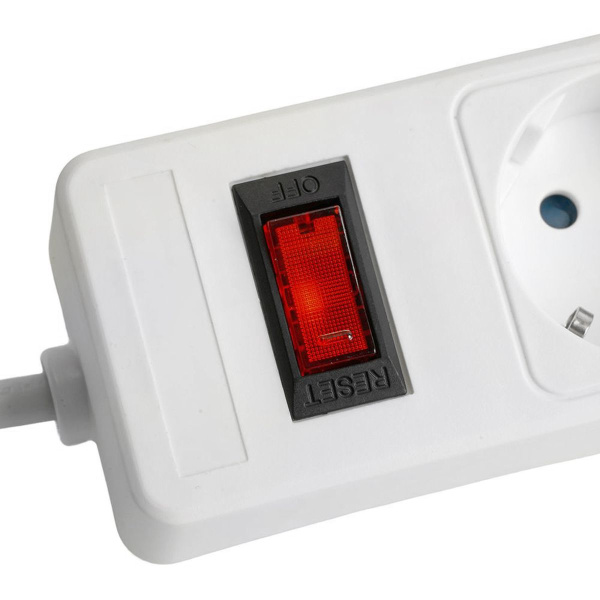 Сетевой фильтр 4-местный с/з Stekker HM20-41-03 3x1мм2, 3 м, серия Optima, белый 50090