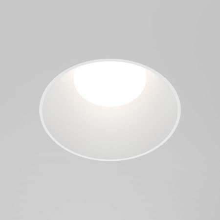 Встраиваемый светильник Maytoni Technical Downlight Share DL126-GU10-TRS-W