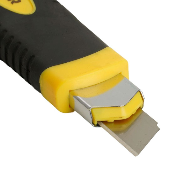 Нож строительно-монтажный Stekker, серии KMU с сегмент.лезвием (5 дополнительных),18 мм, желтый/черный KMU-1 49619