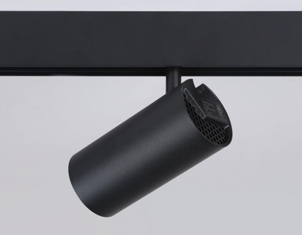 Трековый светодиодный светильник Ambrella light Track System Magnetic GL3841