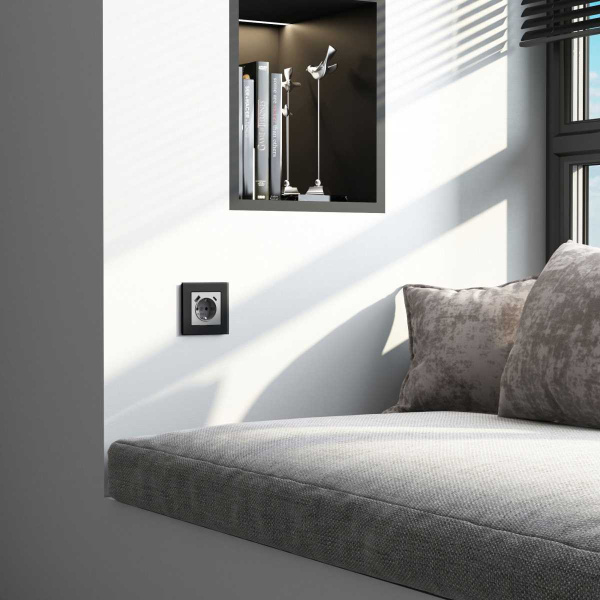 Рамка Werkel Senso на 1 пост черный, стекло soft-touch W0013108 4690389200328