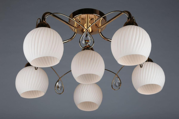 Потолочная люстра Omnilux OML-31907-06