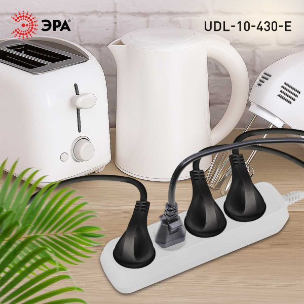 Удлинитель электрический ЭРА UDL-10-430-E Greenline 4 розетки с заземлением 3м ПВС 3x0.75мм2 Б0065061