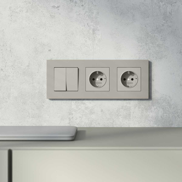 Рамка на 3 поста Werkel Slab дымчатый софт W0032917 a071626