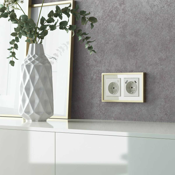 Рамка Werkel Baguette на 2 поста айвори/латунь W0022851 4690389185748