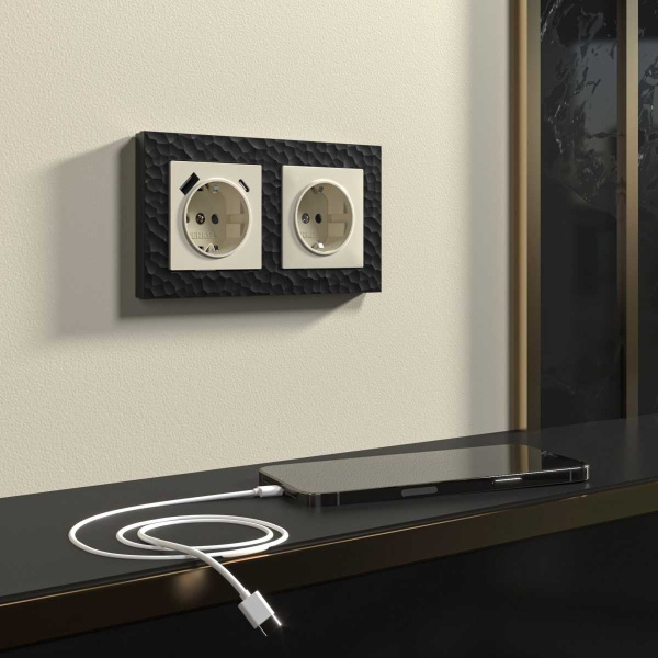 Розетка с заземлением и шторками Werkel слоновая кость W1171103 4690389155758