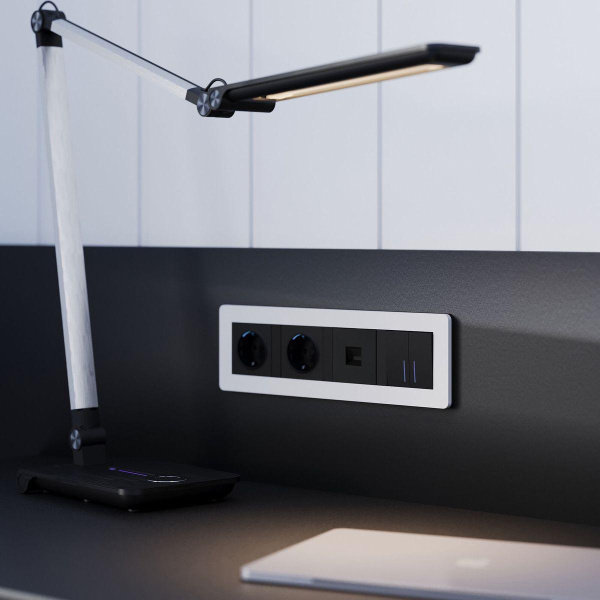 Рамка Werkel Split на 4 поста белый/черный W0043068 4690389208249