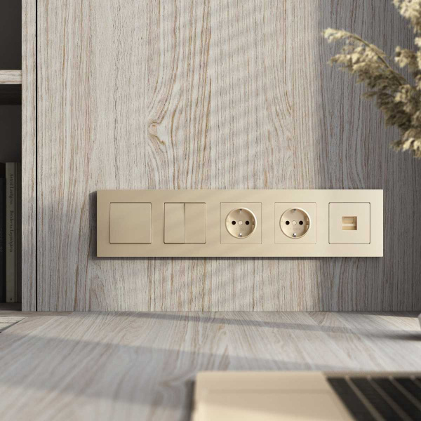 Рамка на 5 постов Slab шампань софт W0052911 a071629