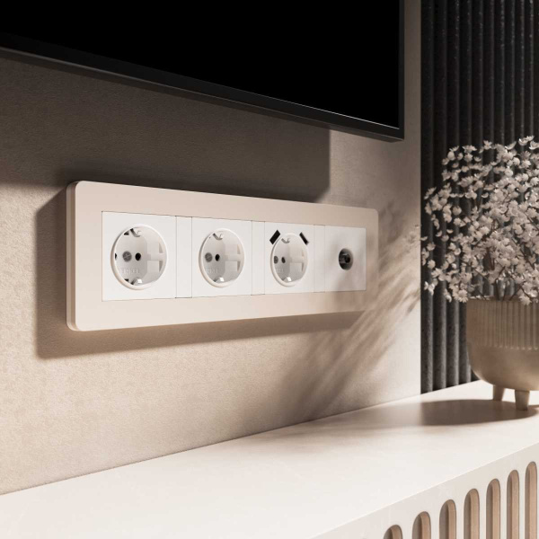 Рамка Werkel Split на 4 поста айвори/белый W0043066 4690389206092