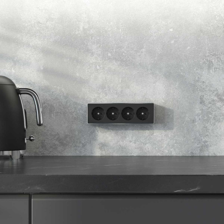 Розетка четверная с заземлением и шторками Werkel Gallant черный/хром W5072258 4690389218026