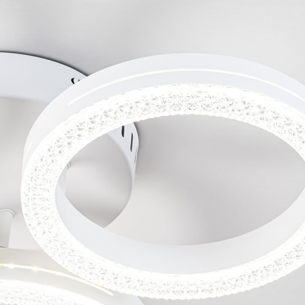 Потолочная светодиодная люстра Escada Fianit 10282/3LED