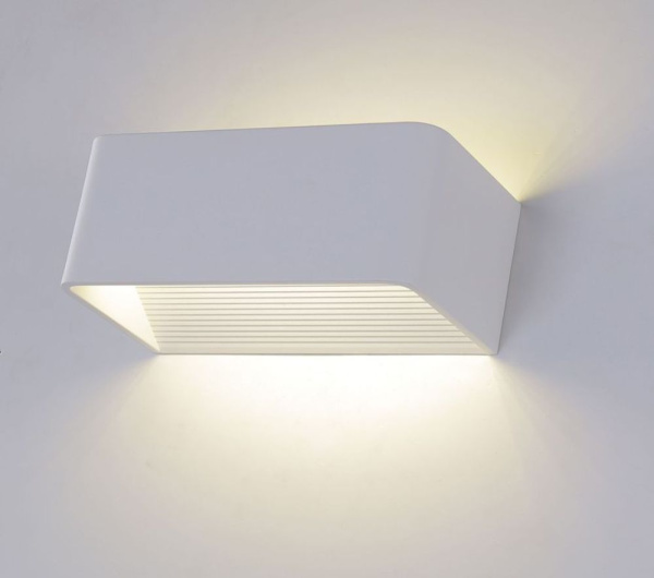 Настенный светильник Crystal Lux CLT 010W200 WH Настенный светильник Crystal Lux CLT 010W200 WH