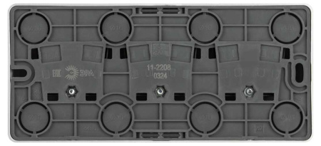 Розетка ЭРА Эксперт 11-2208-03 тройная с заземлением 3х2P+E Schuko IP20 16A-250В ОУ алюминий Б0063010