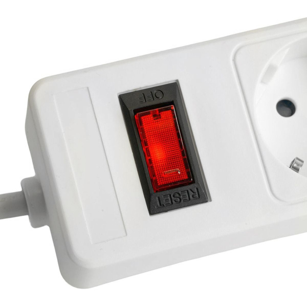 Сетевой фильтр 6-местный с/з Stekker HM20-61-03 3x1мм2, 3 м, серия Optima, белый 50096