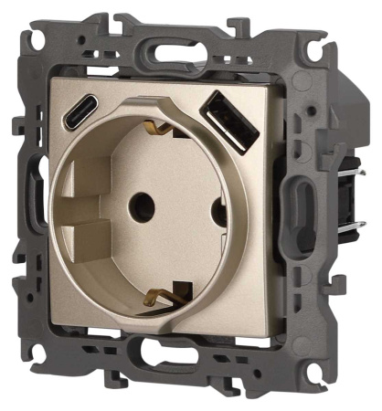Розетка ЭРА Серия 12 12-4108-04 2P+E 16A-250В со шторками с USB type-A+C 5В-3А шампань Б0067727
