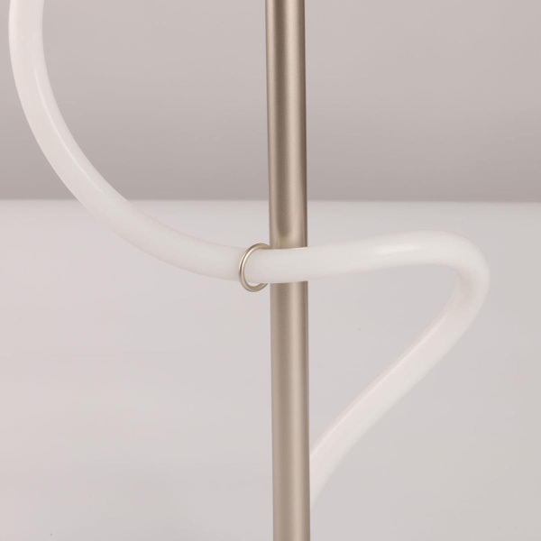 Настольная лампа De Markt Толедо 312032901