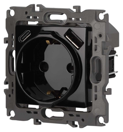 Розетка ЭРА Серия 12 12-4108-06 2P+E 16A-250В со шторками с USB type-A+C 5В-3А чёрный Б0067746