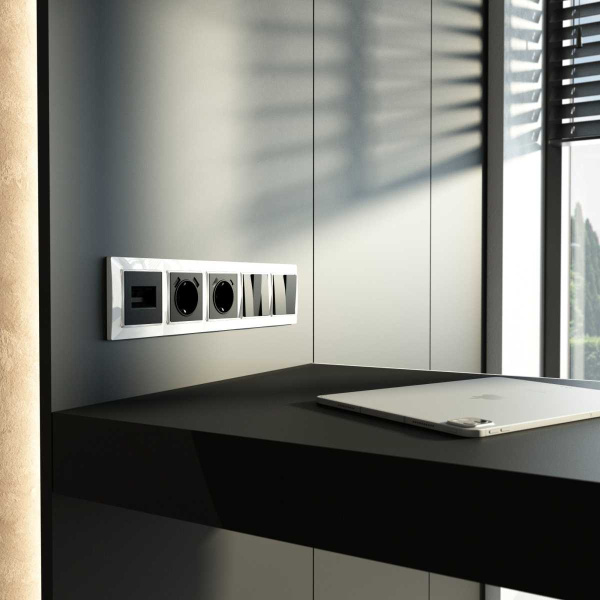 Рамка на 5 постов Werkel Snabb basic белый W0052001 4690389161452