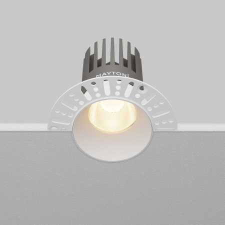 Встраиваемый светильник Maytoni Technical DL121-15W-3K-TRS-W